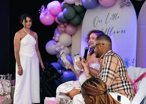 Baby shower photograph